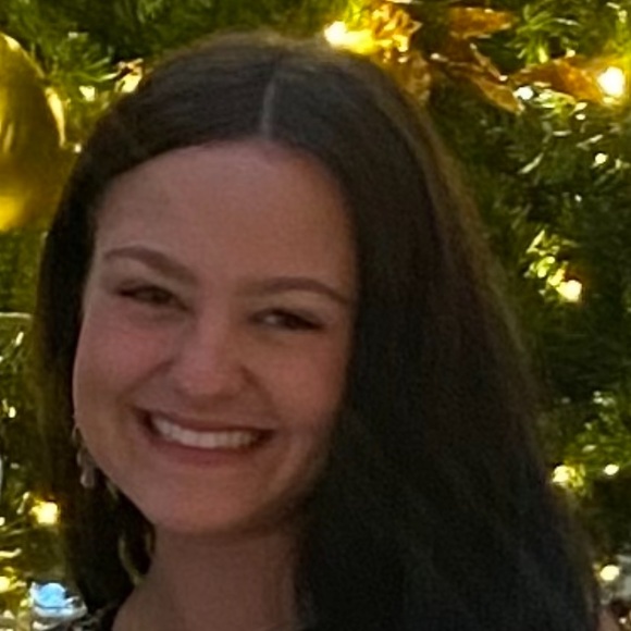 Meet your Posher, Chloe - Picture 1 of 1